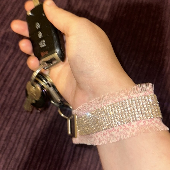 Frayed Rhinestone Wristlet Keychain . - Picture 2 of 2